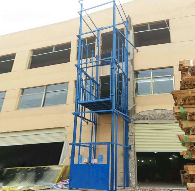 海南建材厂室外物料提升